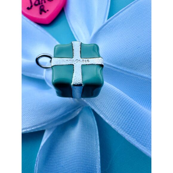 Tiffany & Co. Enamel Gift Box Present Charm Pendant in Silver - Picture 5 of 8